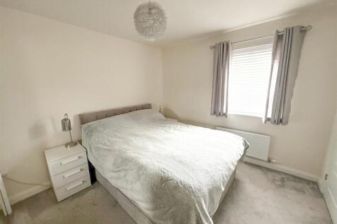 3 bed detached property, Silsden