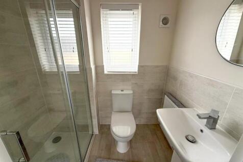 3 bed detached property, Silsden