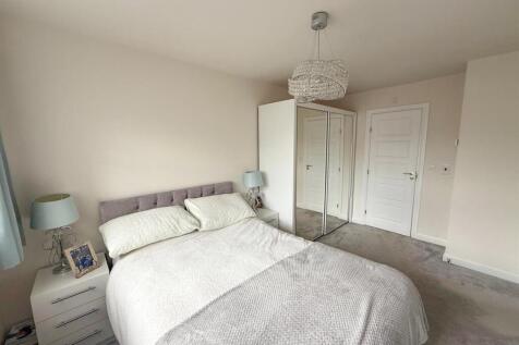3 bed detached property, Silsden