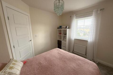 3 bed detached property, Silsden