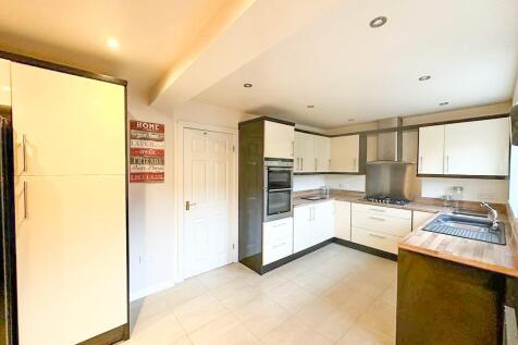4 Bed Semi Silsden