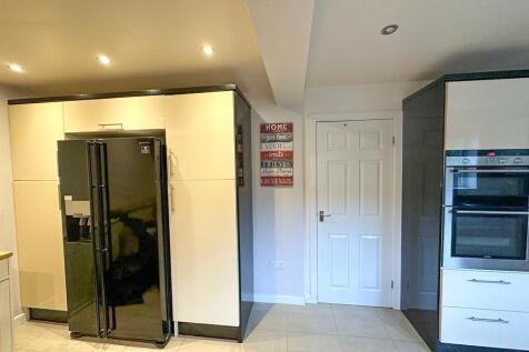 4 Bed Semi Silsden
