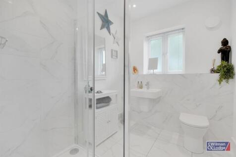 4 bed detached, Silsden