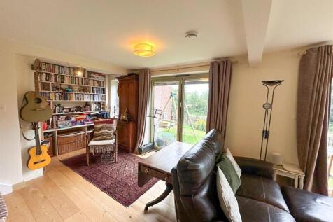 Four Bed Townhouse, Silsden 4