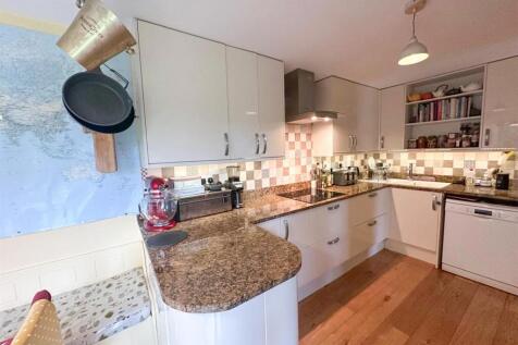 Four Bed Townhouse, Silsden 6