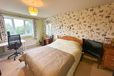 Four Bed Townhouse, Silsden 11