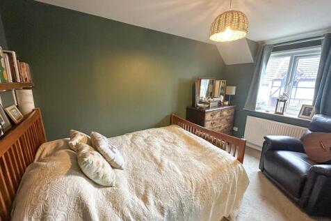 Four Bed Townhouse, Silsden 16