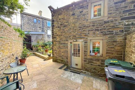 2 bed cottage, Silsden