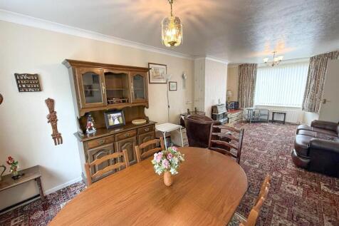 3 bed semi, Oakworth