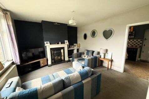 Three Bed Terraced Silsden (28).jpg