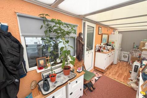 1 bed park home, Silsden 3