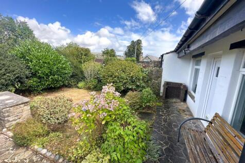 2 Bed Cottage, Keighley