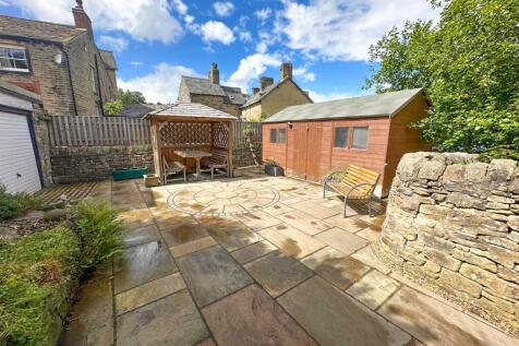 2 Bed Cottage, Keighley