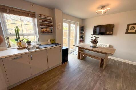 3 bed semi, Silsden