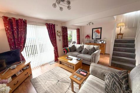 3 Bed Detached, Silsden