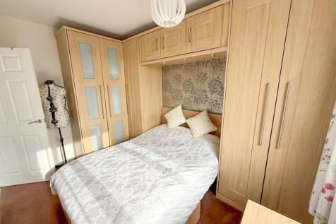 3 Bed Detached, Silsden
