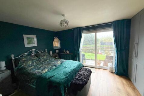 3 bed townhouse, Silsden 3