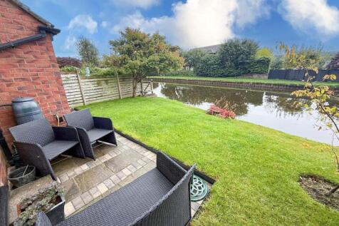 3 bed townhouse, Silsden 2