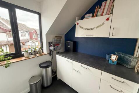3 bed townhouse, Silsden 18