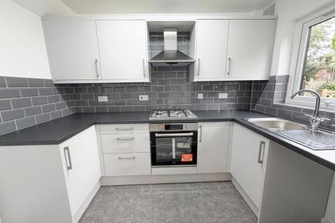 3 bed mews house, Silsden 8