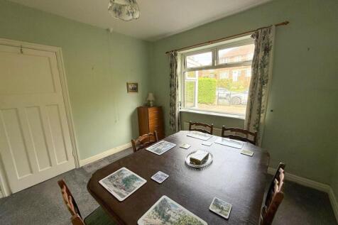 2 bed semi-detached bungalow, Silsden 5