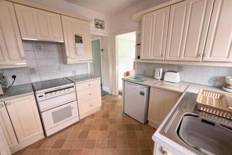 2 bed semi-detached bungalow, Silsden 7