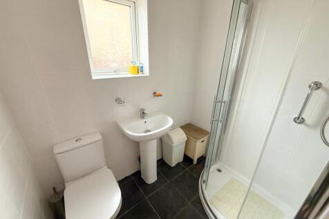 2 bed semi-detached bungalow, Silsden 11