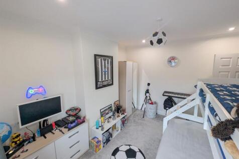 3 bed semi-detached house, Silsden 14
