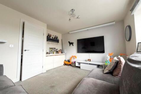 3 bed semi-detached house, Silsden  4