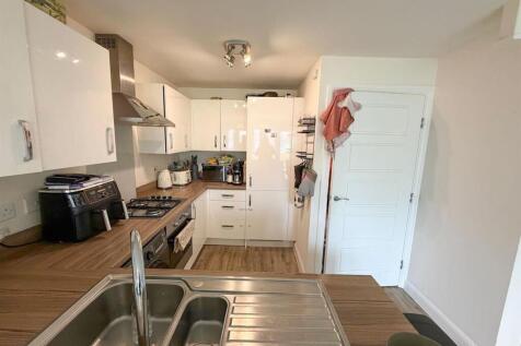 3 bed semi-detached house, Silsden  7