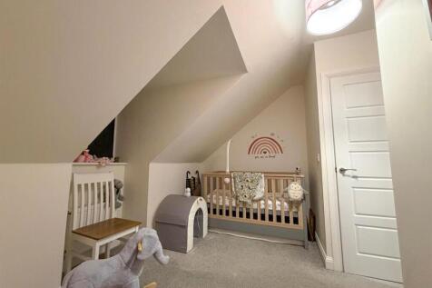 3 bed semi-detached house, Silsden  15