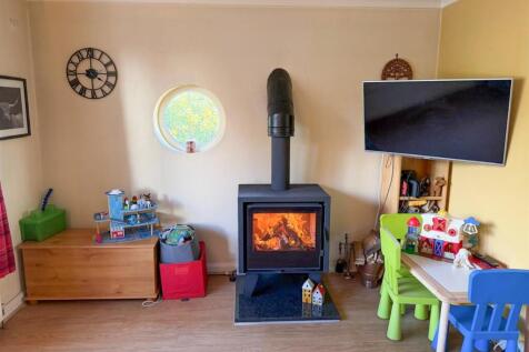 3 bed semi detached, Silsden
