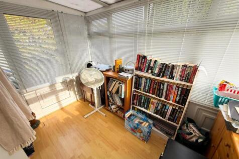 2 bed park home. Silsden