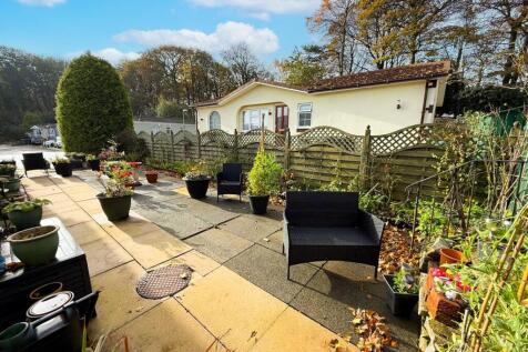 2 bed park home. Silsden