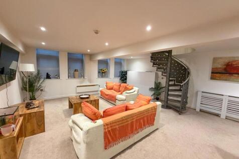 3 bed apartment, Silsden