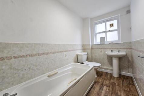 1 bed apartment, Silsden