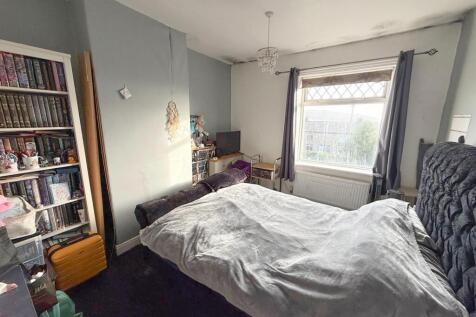 3 bed mid townhouse, Silsden