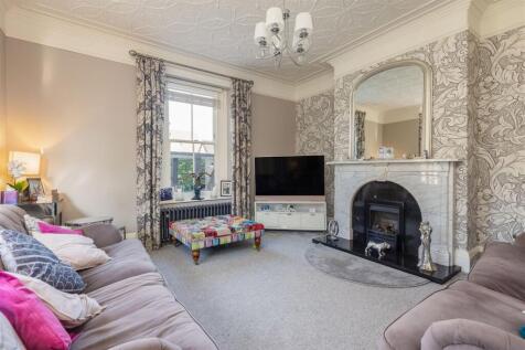 The Mount 20 Sitting Room-1.jpg