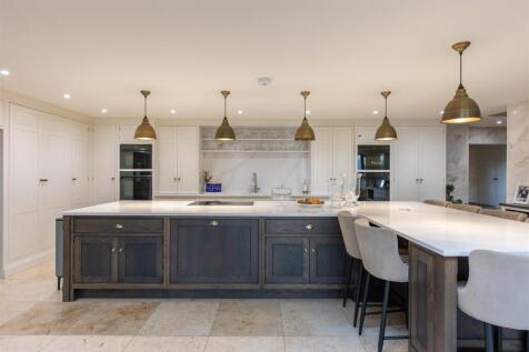 The Mount 20 Kitchen-8.jpg