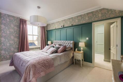 The Mount 20 Bedroom 1-1.jpg