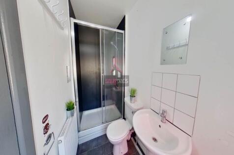 GrdFlrBathroom