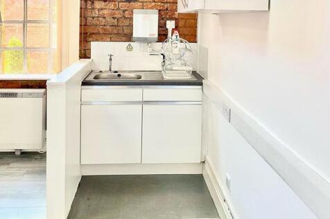 Suite 207c5.JPG