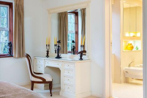 Main bedroom