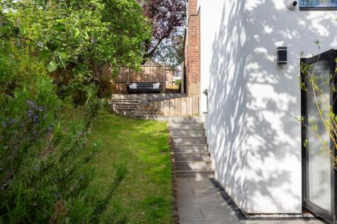 Garden path