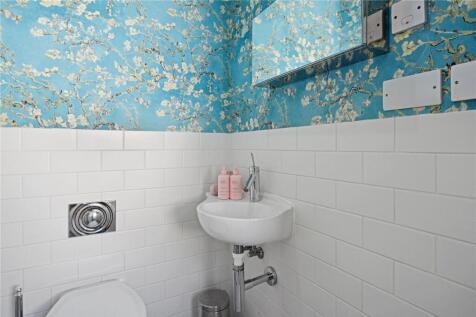 Ground Wc