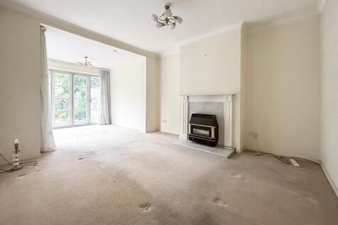 Rec 2/ Dining Area