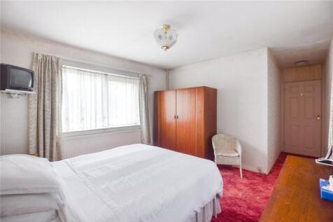 Bedroom (Pic2)