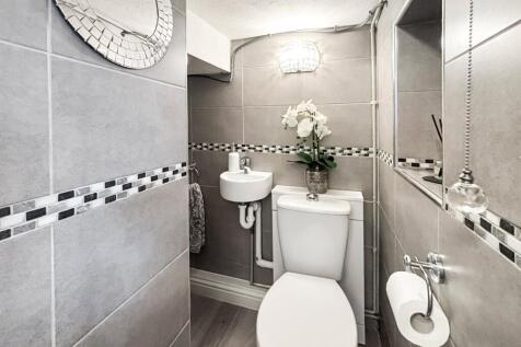 Gf Wc