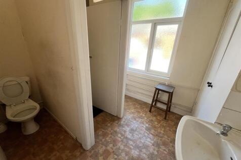 Communal Shower Room
