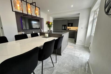 Open Plan Kitchen/ Diner
